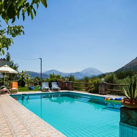 Eleana Villa Angouseliana