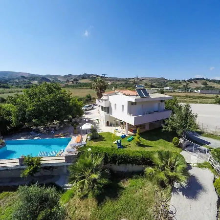 Villa Eleana *